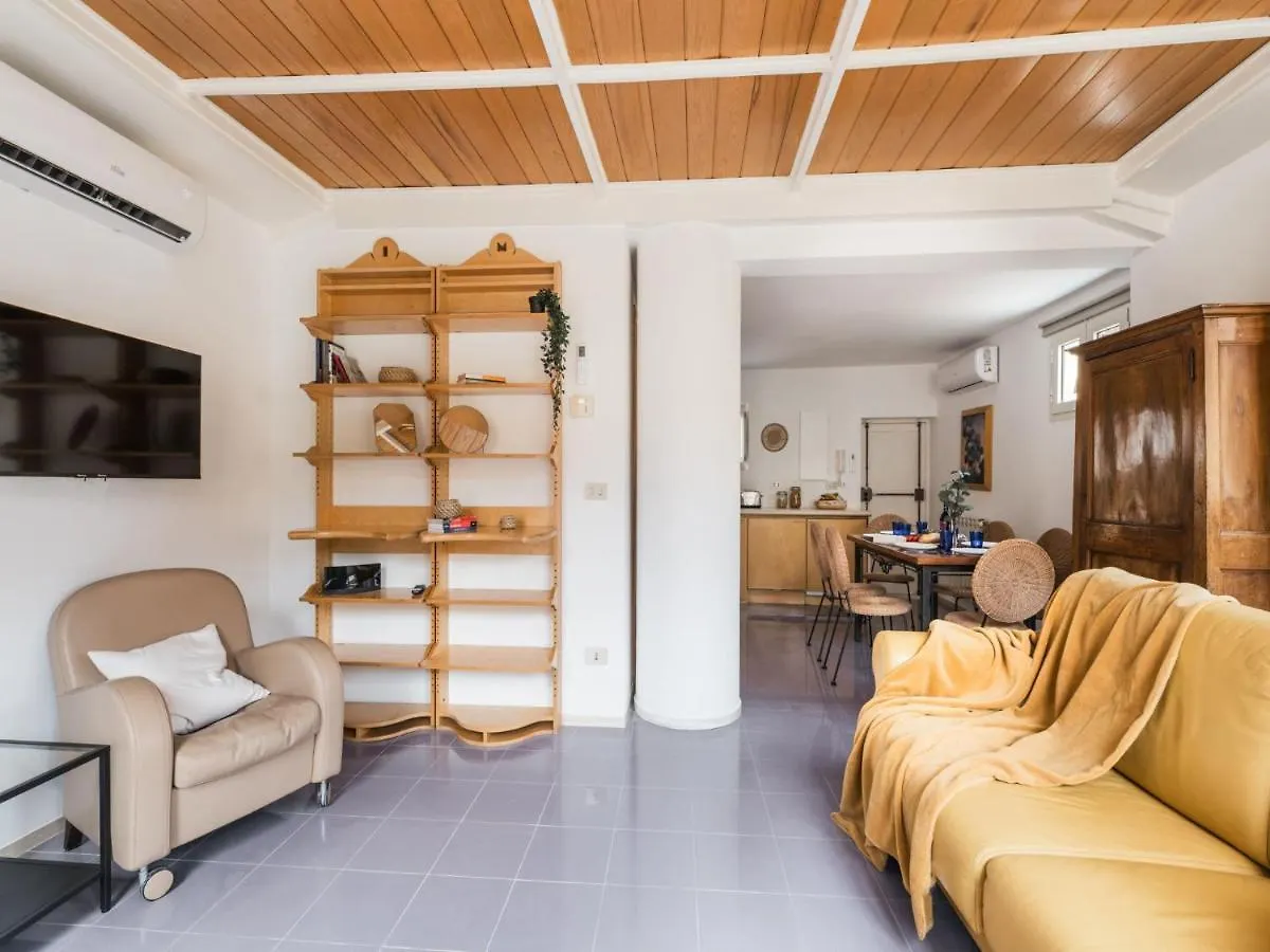 The Best Rent - Two-Bedroom Apartment With Terrace Near Trevi Fountain Rzym
