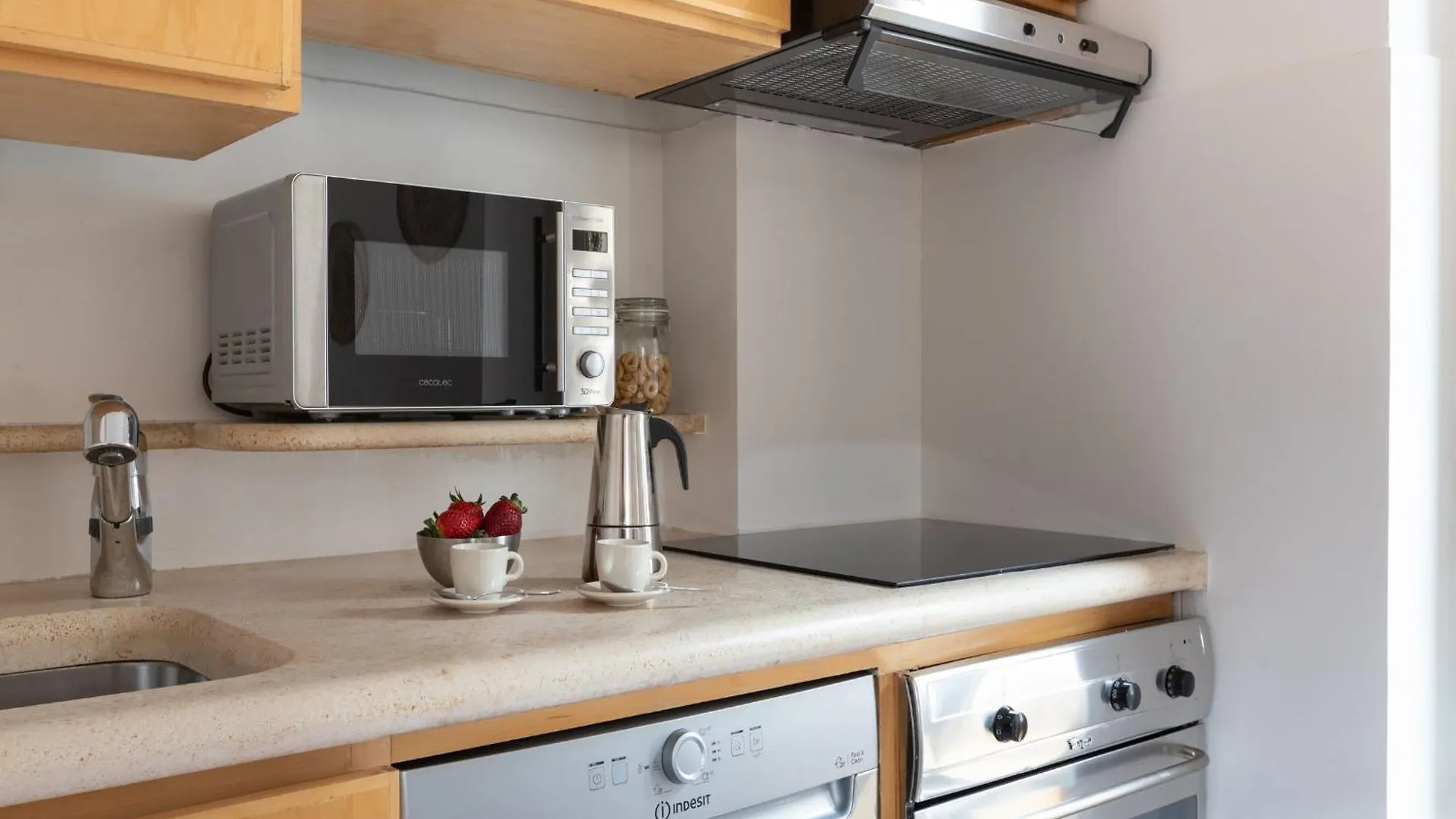 The Best Rent - Two-Bedroom Apartment With Terrace Near Trevi Fountain Rom